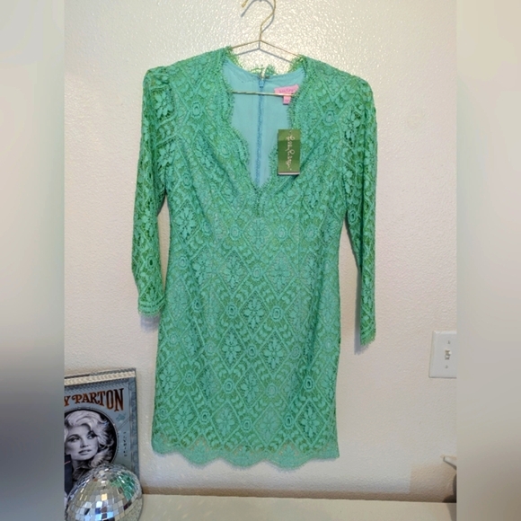 Lilly Pulitzer Dresses & Skirts - Lilly Pulitzer Eyelet Keylime Mini Dress NWT